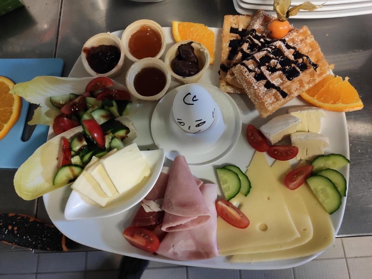 Hostel Mondpalast Дрезден Екстериор снимка