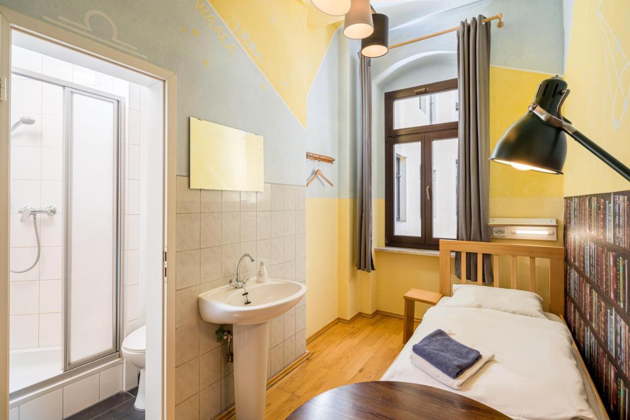 Hostel Mondpalast Дрезден Екстериор снимка