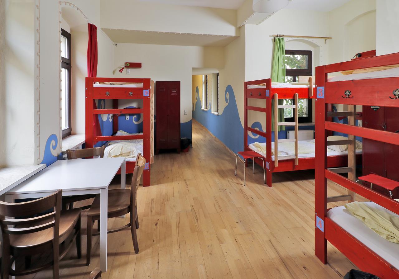 Hostel Mondpalast Дрезден Екстериор снимка